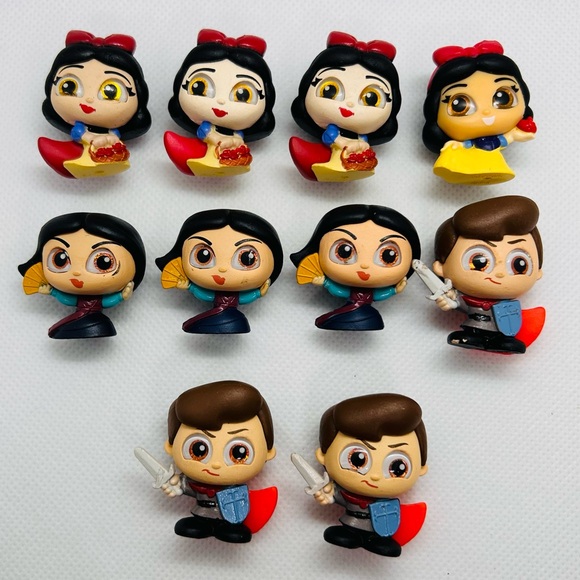 Custom Disney Doorables Beaded Keychains - Picture 3 of 12